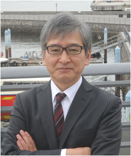 占部行政書士事務所代表　占部圭吾